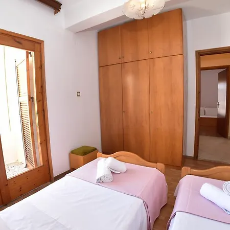 Σπίτι διακοπών Milton House PalaiónTsiflíkion