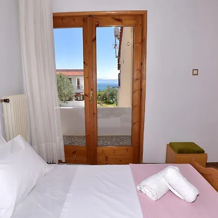Milton House Σπίτι διακοπών PalaiónTsiflíkion