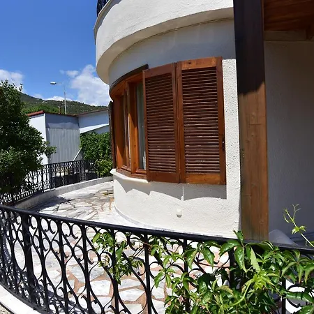 Дом отдыха Milton House *